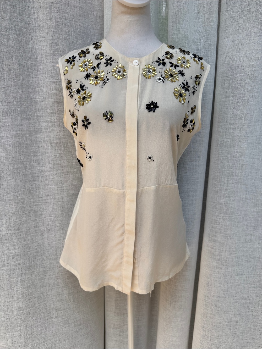 Weekend Max Mara ivory silk sleeveless blouse floral bead rhinestone embellished